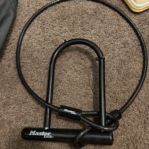 Master Lock U-Lock with Cable - Heavy Duty Bike Lock - Black